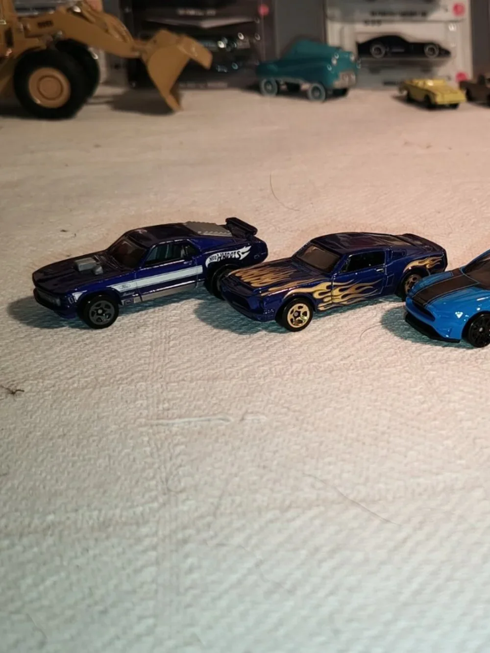 HOT WHEELS & MATCHBOX FORD MUSTANG 4-CAR LOT